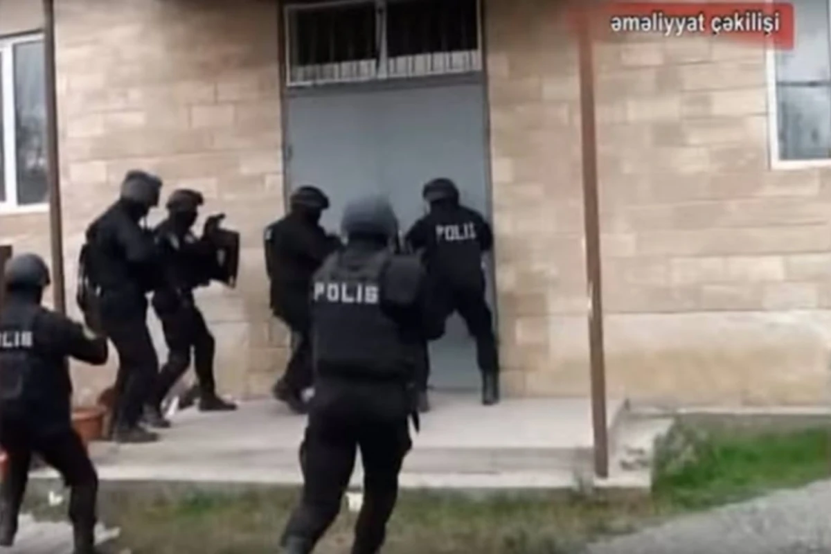 Распространилось видео с момента задержания криминального авторитета Барона Шеми (видео)