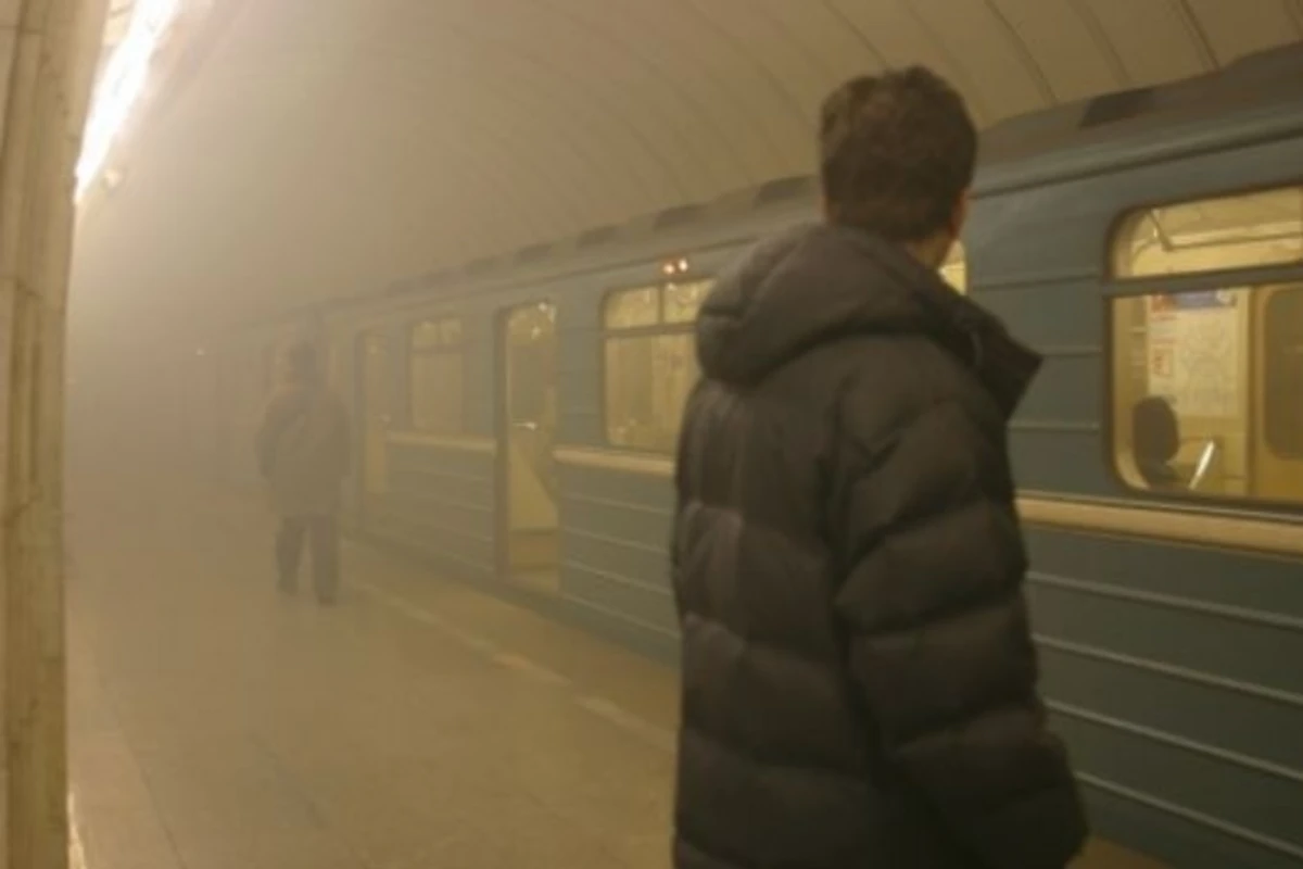 В бакинском метро произошло задымление (видео)