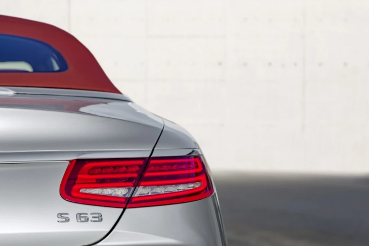 Mercedes-Benz привезла в Детройт потрясающий кабриолет S-Class