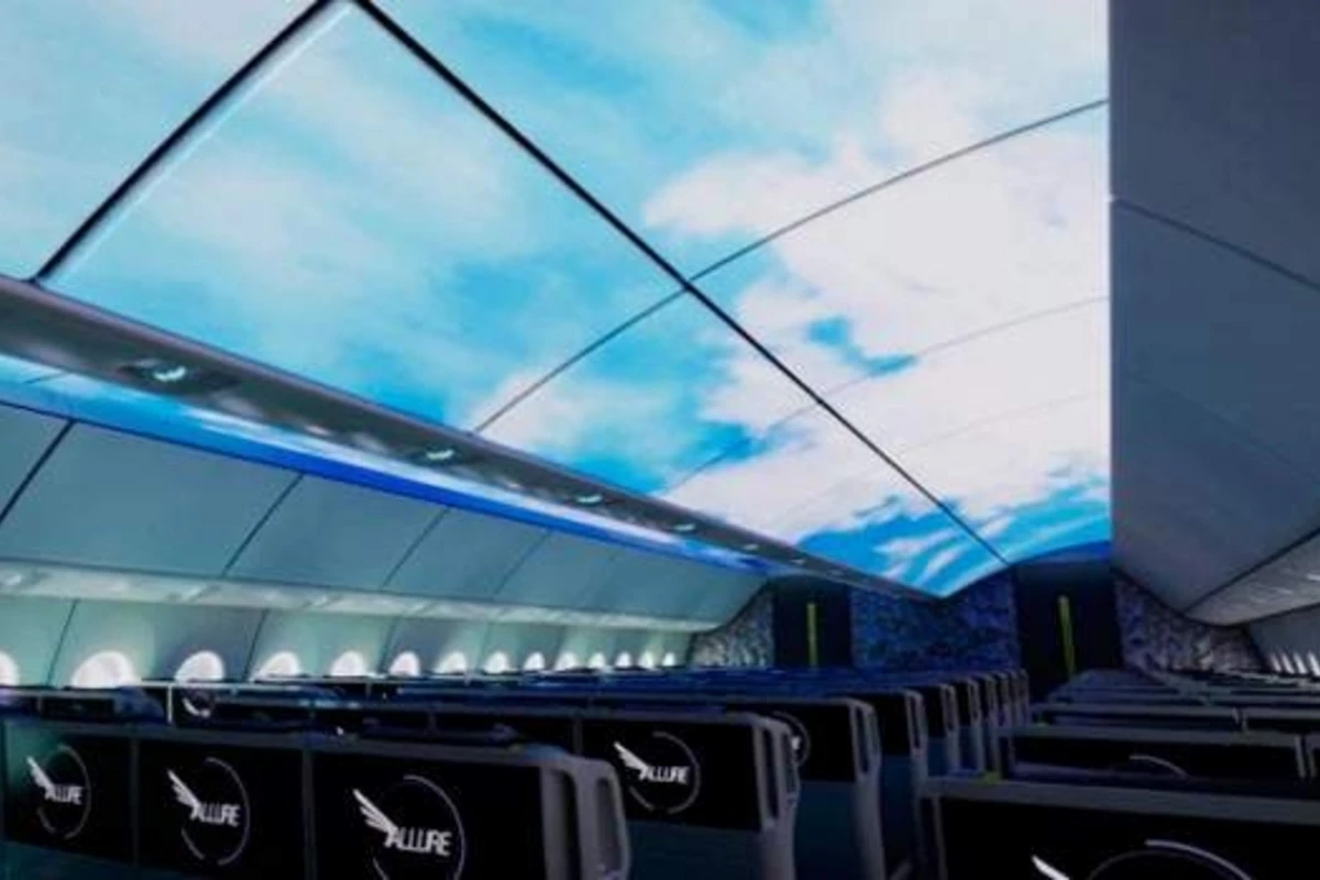 Boeing собирается превратить потолки самолетов в экраны (видео)