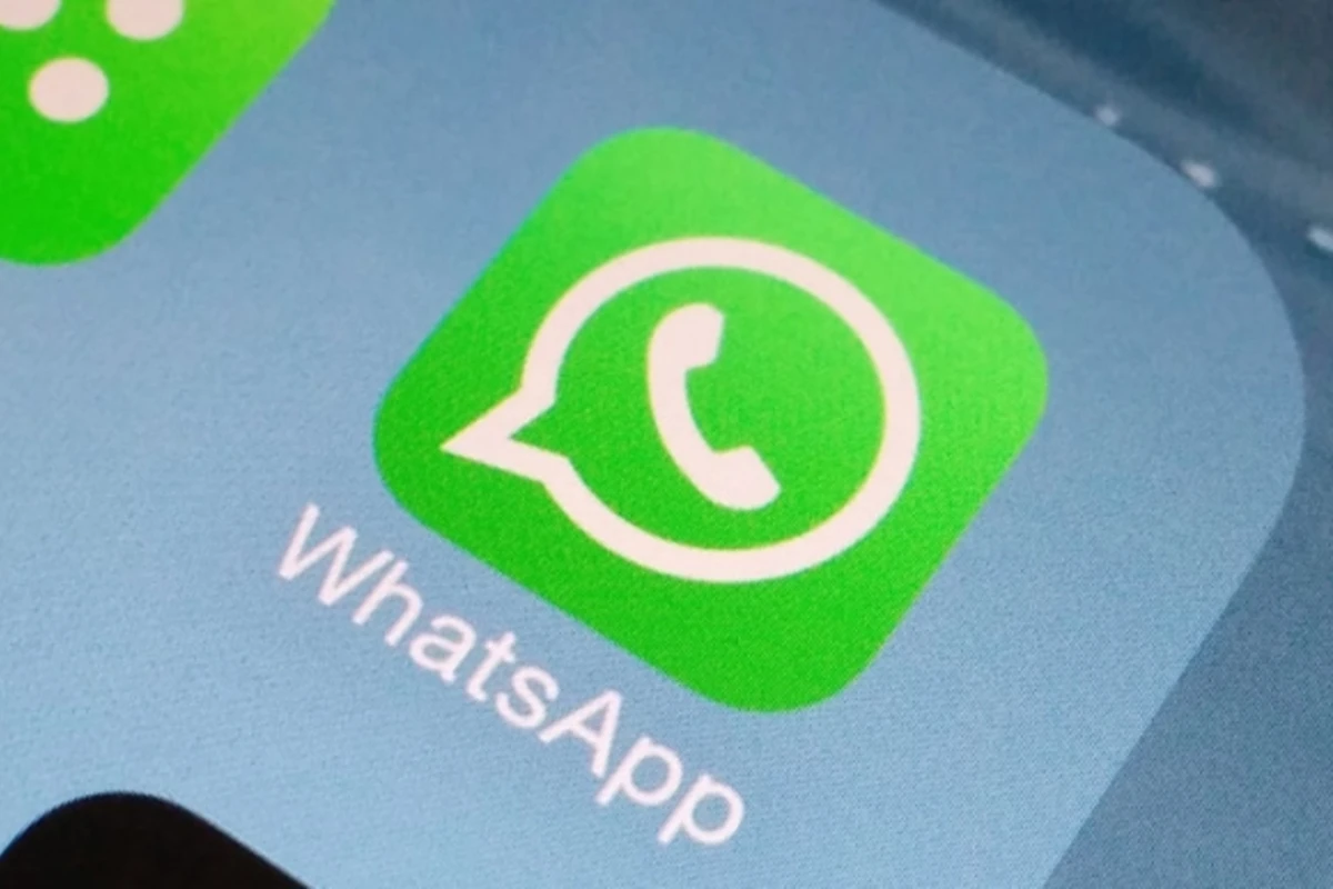 WhatsApp отменил абонентскую плату