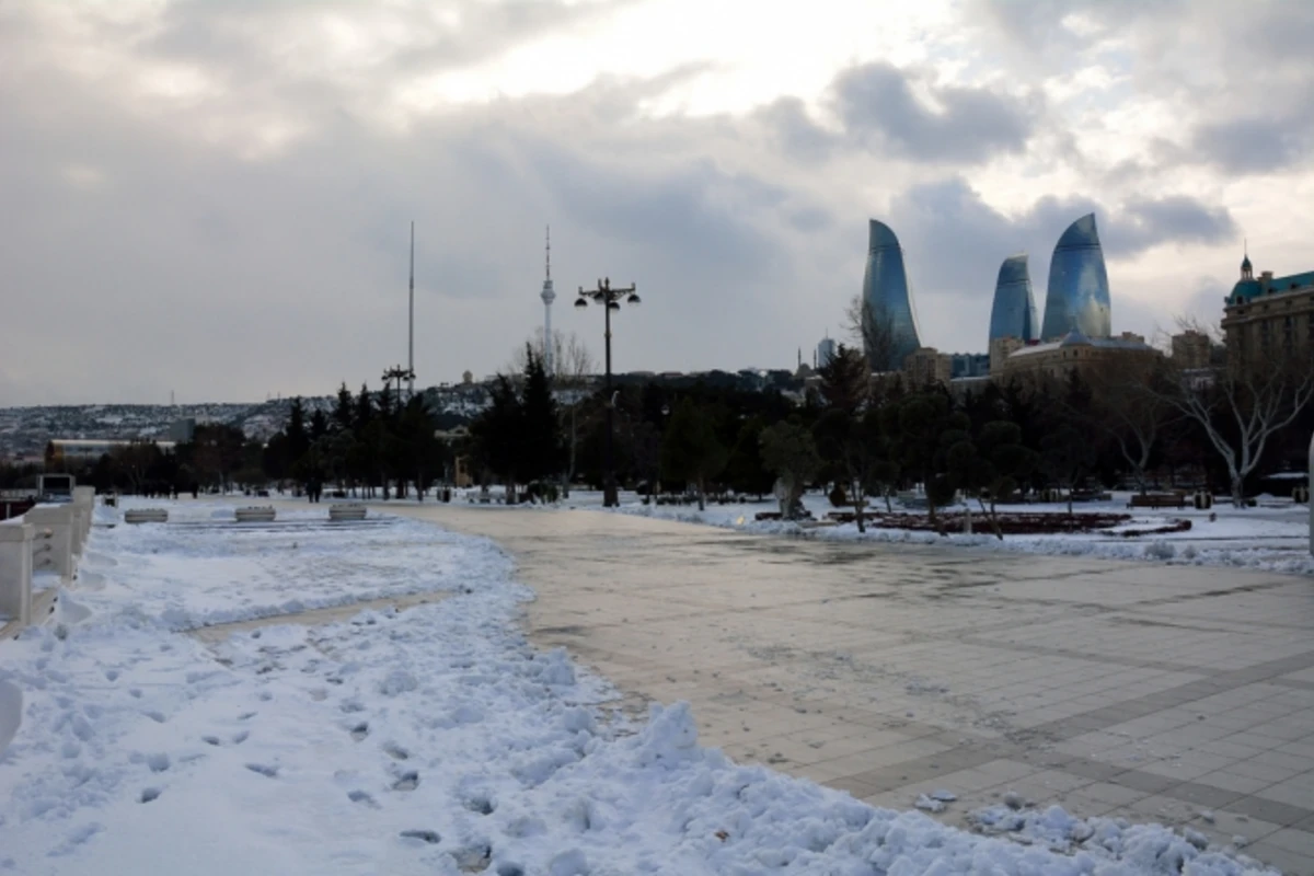 В Баку пойдет снег