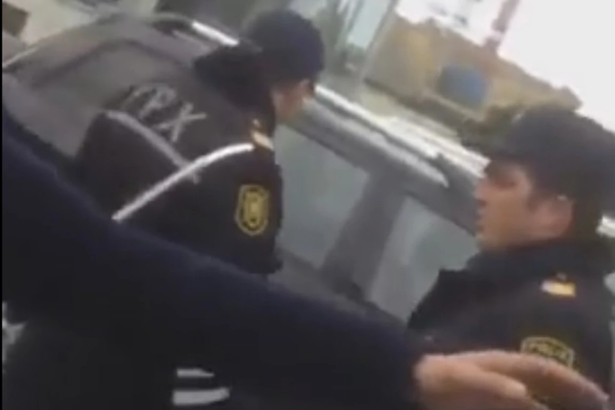 Bakıda daha bir evakuator şousu (VİDEO) Bakıda daha bir evakuator şousu (VİDEO)