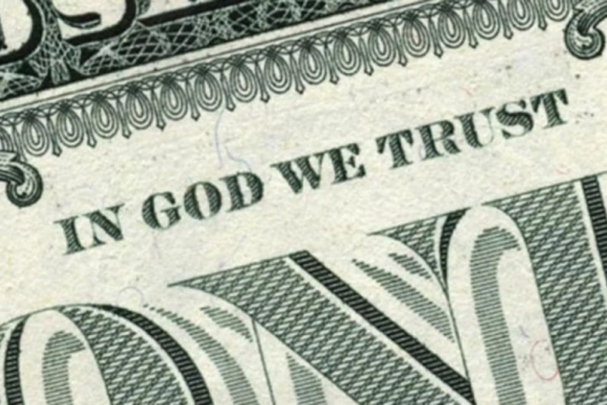 В США предложили убрать с банкнот фразу In God We Trust