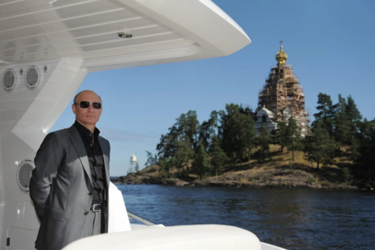 Путину подарили яхту за $35 млн