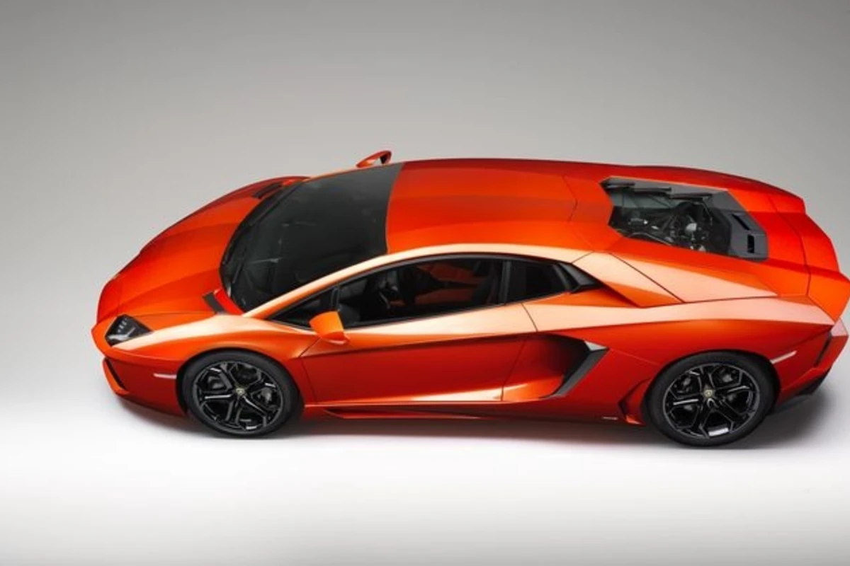 Lamborghini распродала весь тираж модели, которую еще даже не показывала