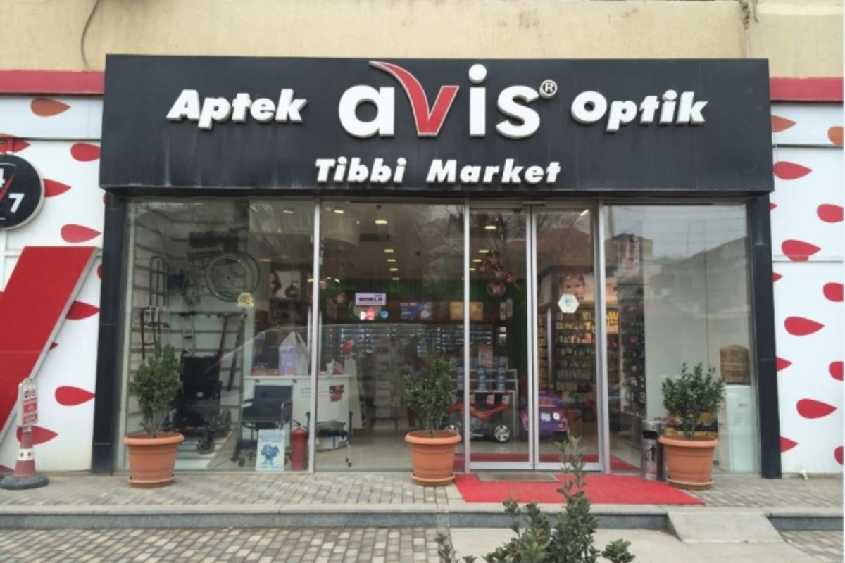 В Баку арестован владелец сети аптек Avis