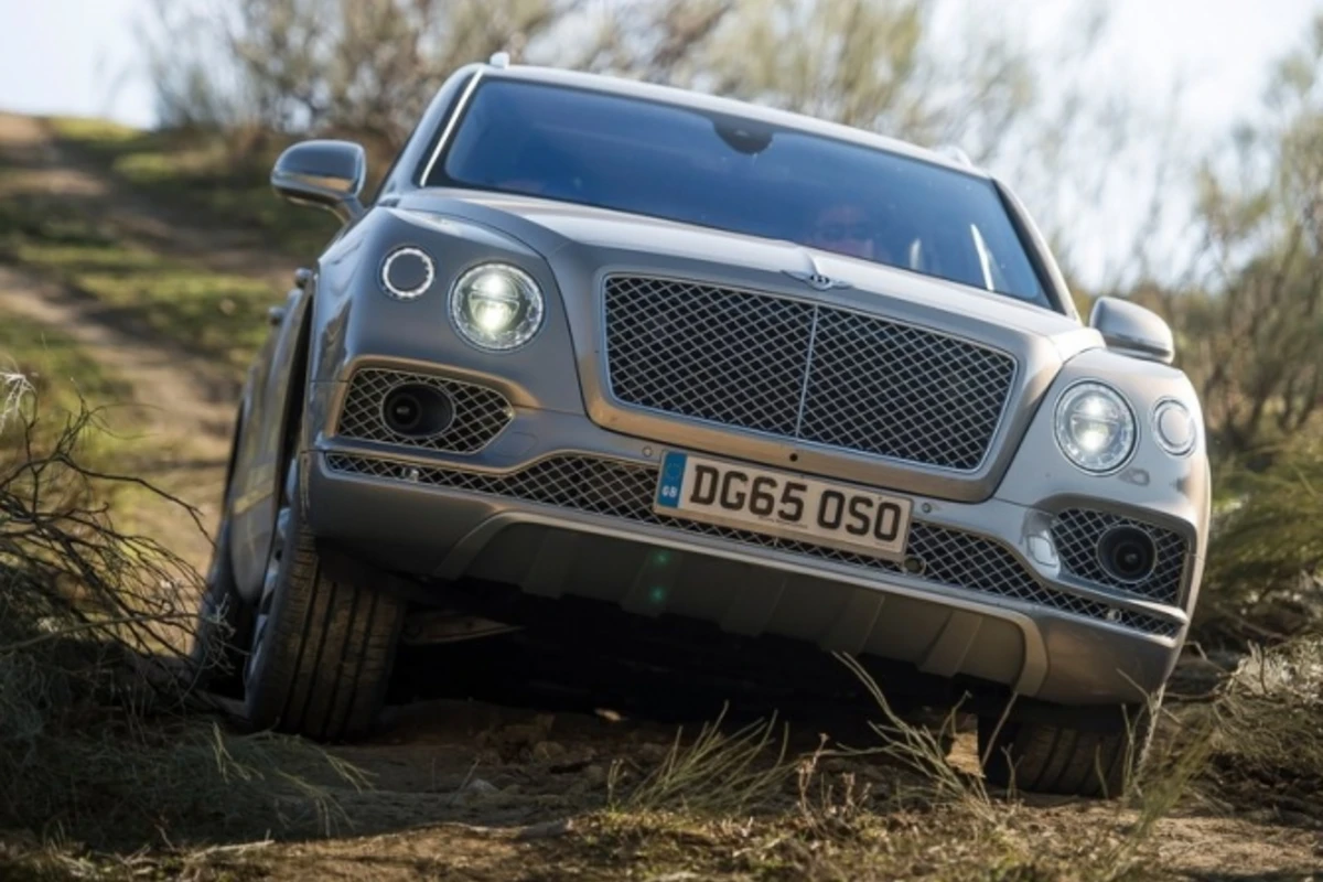 Роскошный внедорожник Bentley отмечает дебют на европейском рынке (цена, видео) Роскошный внедорожник Bentley отмечает дебют на европейском рынке (цена, видео)