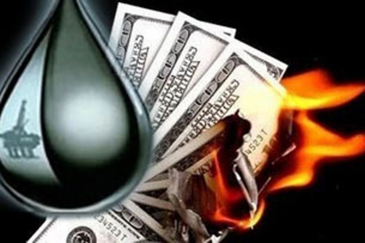 Цены на нефть вновь рухнули