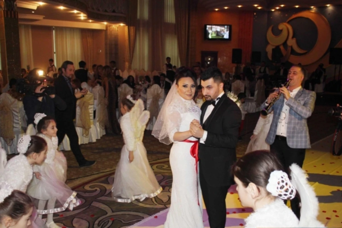 Toylar azalıb, menyular dəyişir (VİDEO)