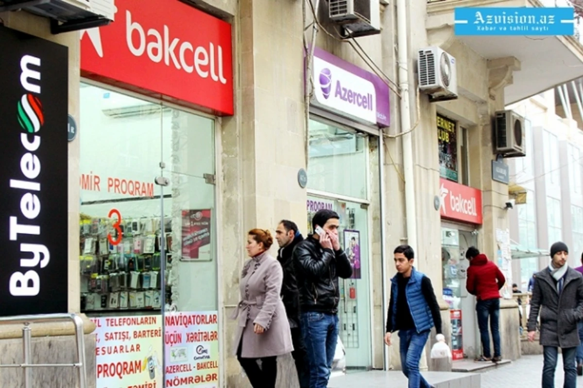 В Баку подешевели мобильные телефоны