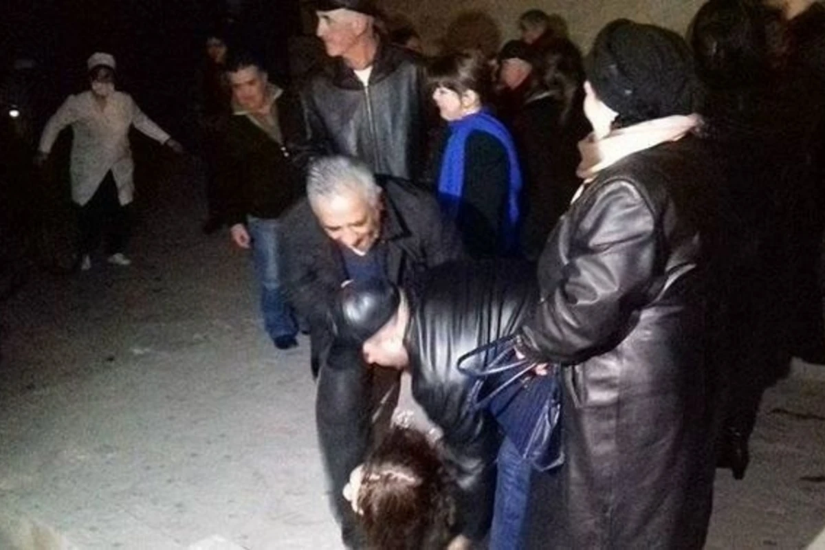 В Баку мать двоих детей скончалась после родов