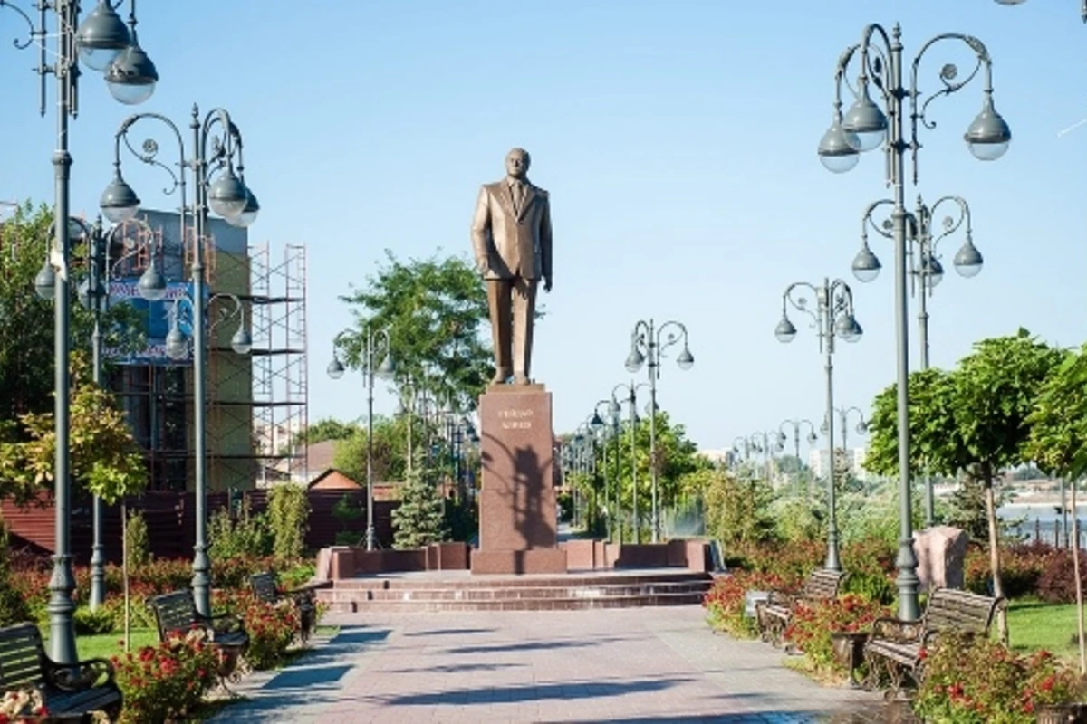 В Бурятии установят памятник Гейдару Алиеву