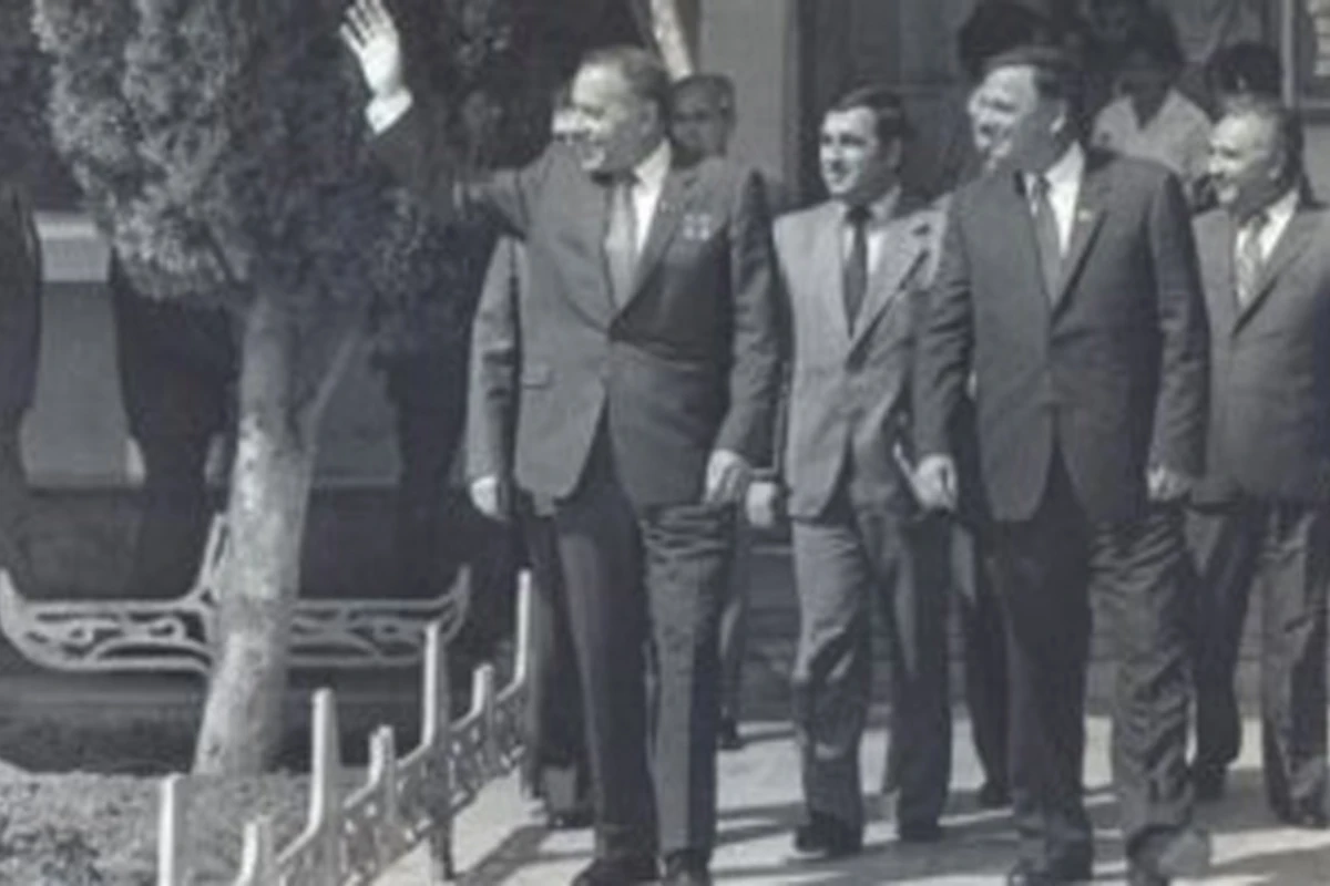 Heydər Əliyevin silahdaşı vəfat etdi Heydər Əliyevin silahdaşı vəfat etdi