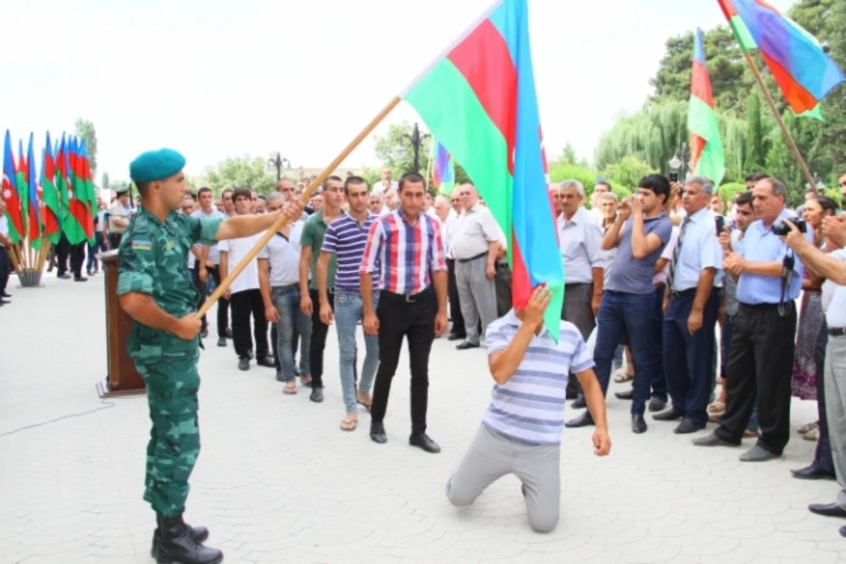 Списки подготовлены - в Азербайджане уклонистов от армии не будут выпускать за границу Списки подготовлены - в Азербайджане уклонистов от армии не будут выпускать за границу