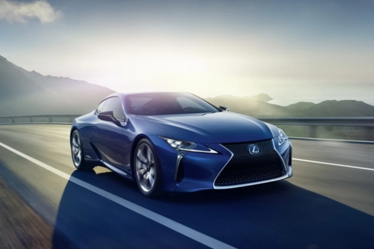 Lexus рассекретил дизайн гибридной версии спорткара LC 500