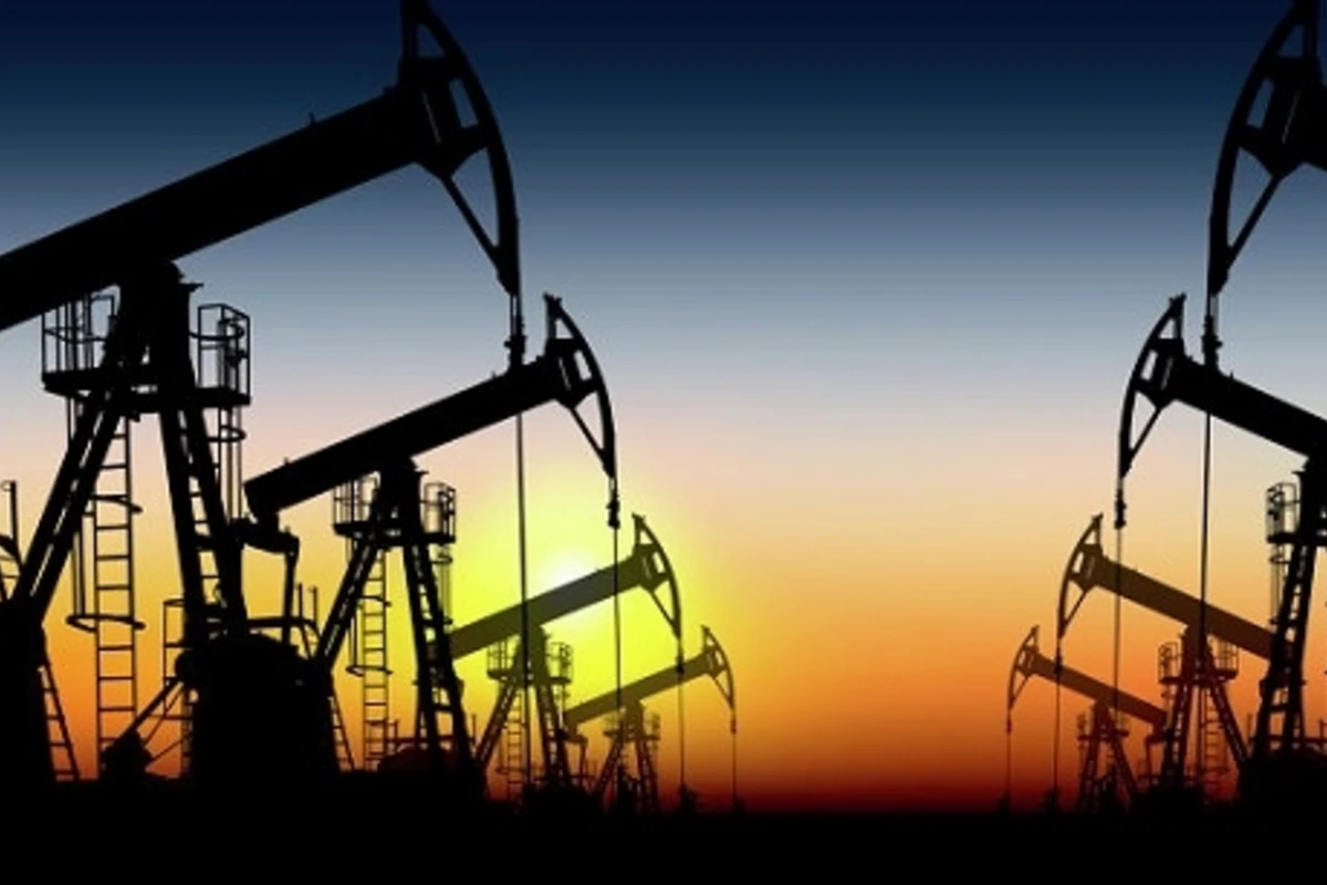 Rusiya və OPEC neftin istehsalı ilə bağlı razılığa gəldi Rusiya və OPEC neftin istehsalı ilə bağlı razılığa gəldi