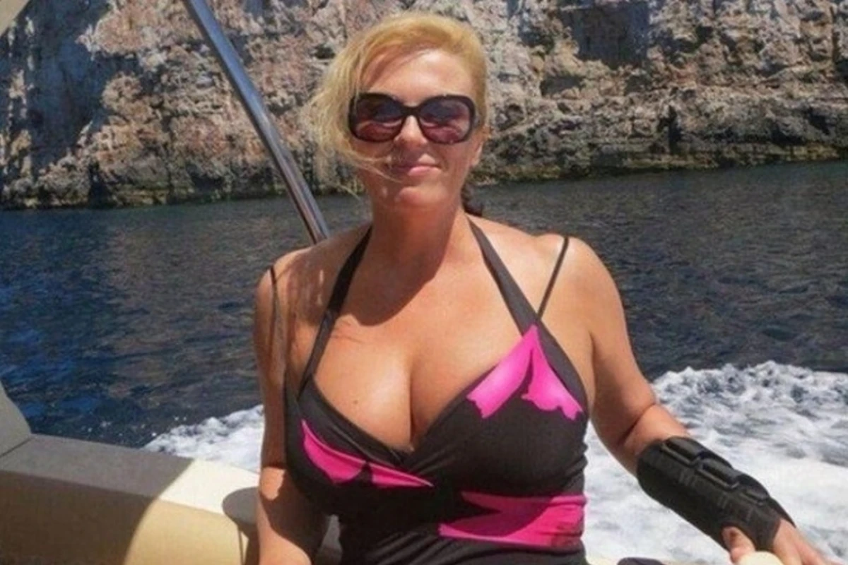 Xorvatiyanın seksual xanım prezidentinin fotoları rekord qırır (FOTO) Xorvatiyanın seksual xanım prezidentinin fotoları rekord qırır (FOTO)