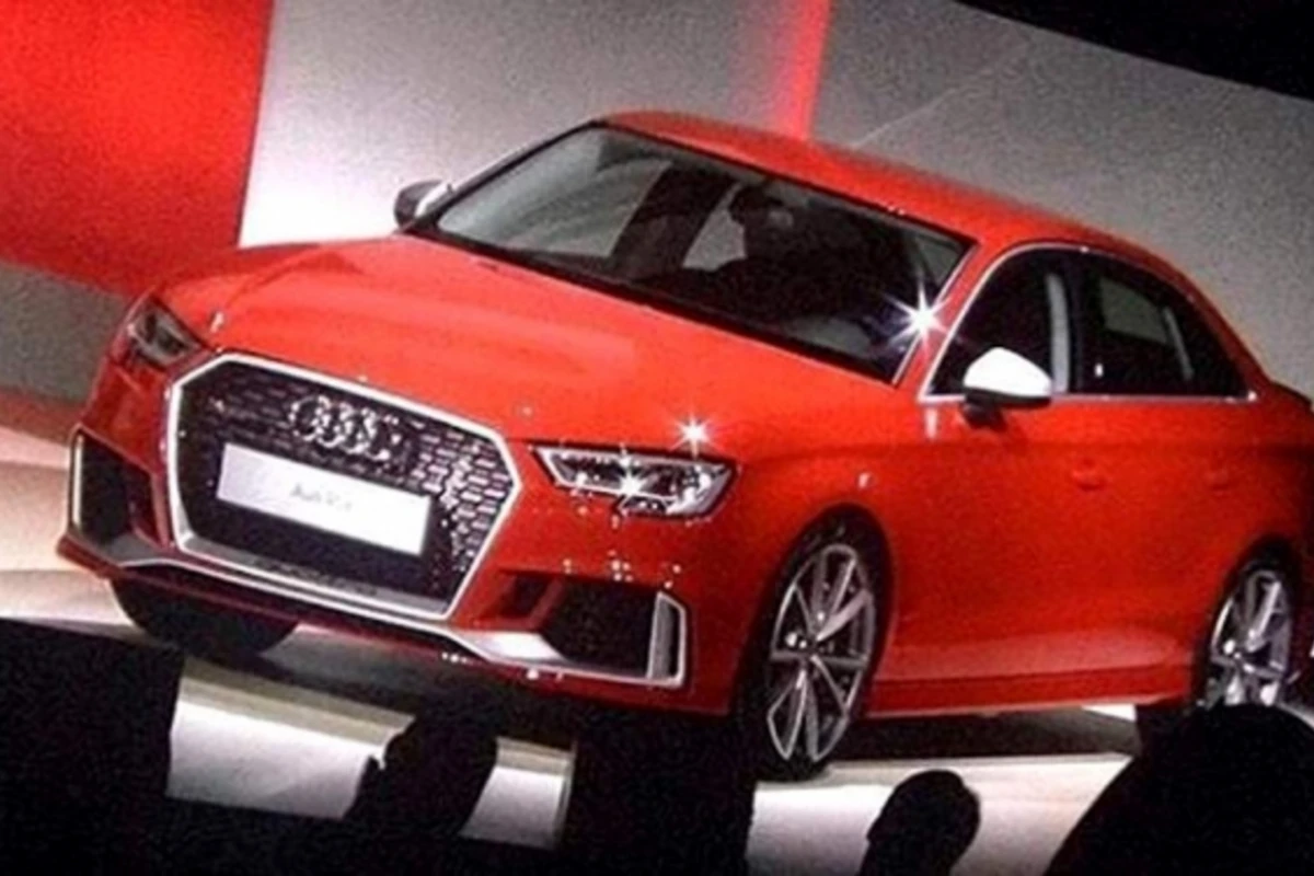 Появились первые фотографии седана Audi RS3