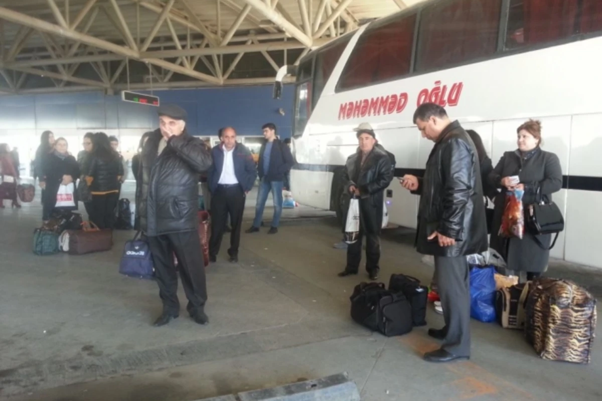 Жители регионов покидают Баку