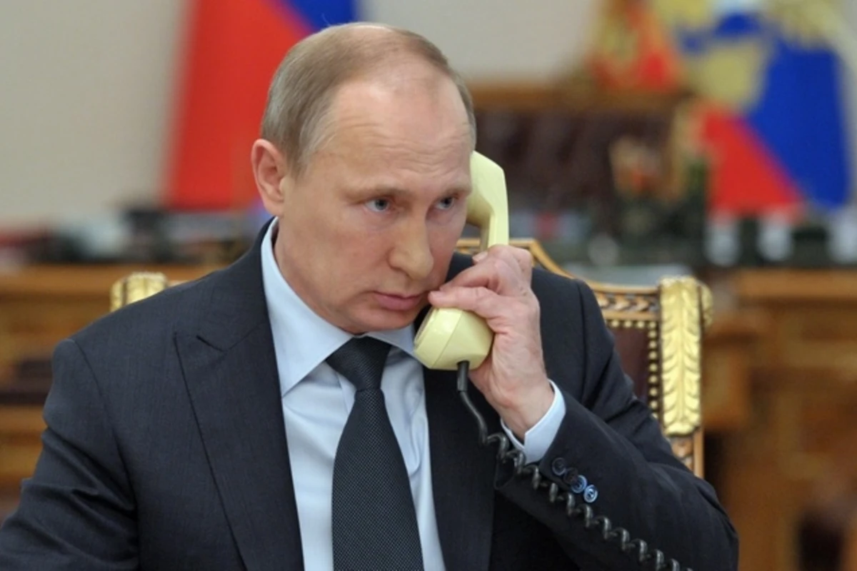Путин позвонил Ильхаму Алиеву
