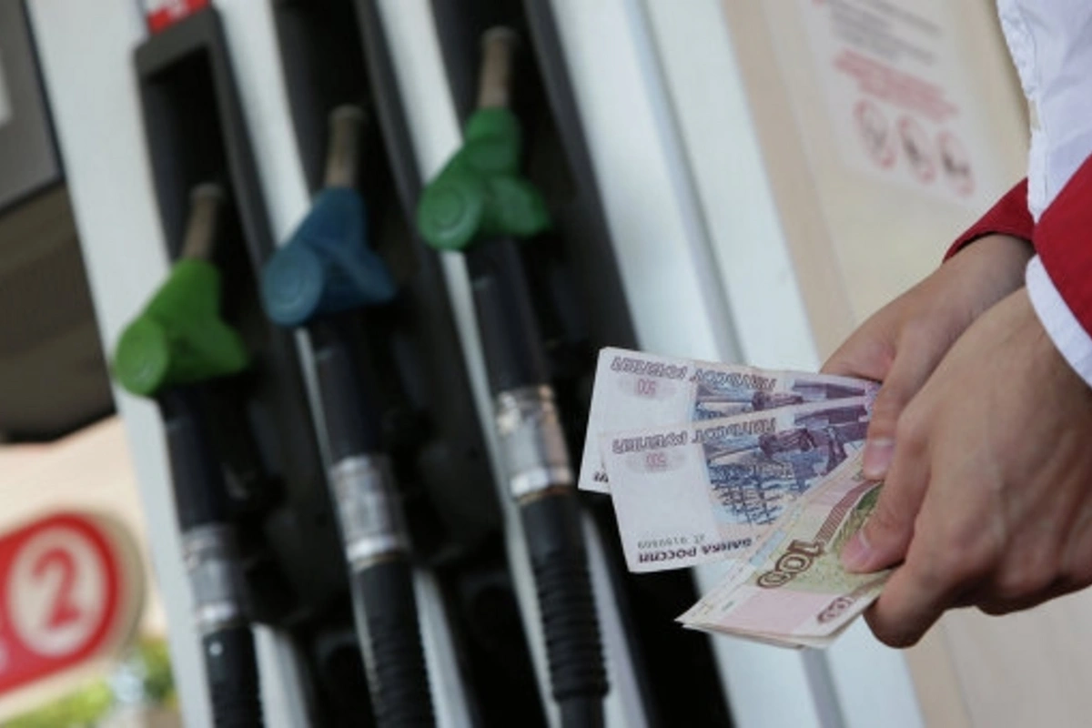 В России повышаются цены на бензин