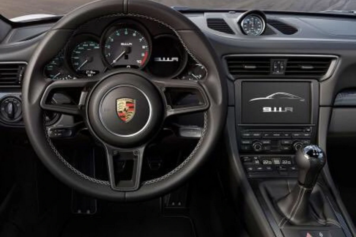 Внешность «юбилейного» Porsche 911 перестала быть секретом (фото)