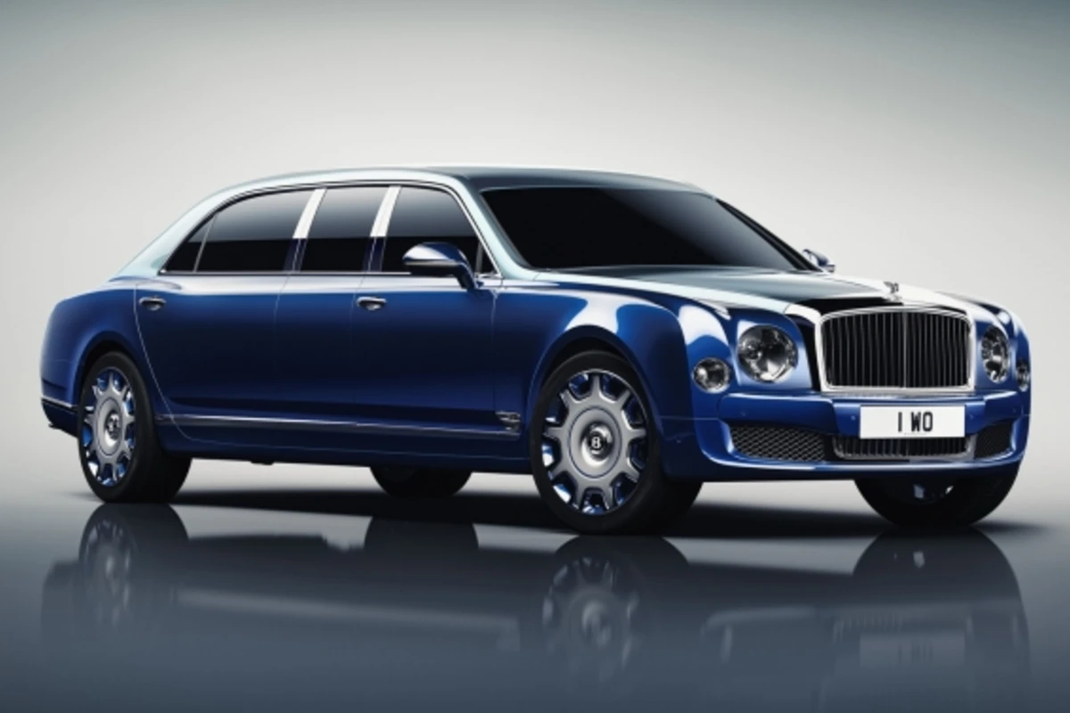 В Женеве представлен Bentley Mulsanne Grand Limousine (видео)
