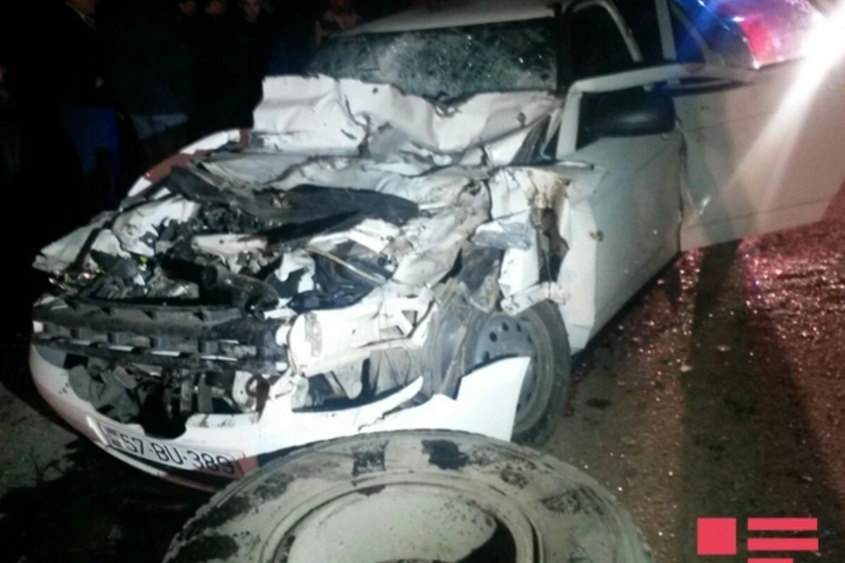 Тяжелое ДТП на магистральной трассе в Азербайджане: есть пострадавшие (фото)
