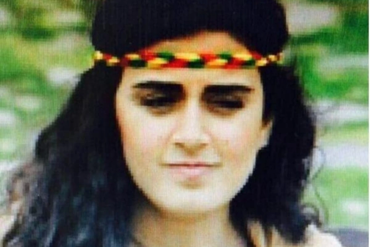 Ankaradakı qanlı terror aktını törədən qızın kimliyi məlum oldu (FOTO) Ankaradakı qanlı terror aktını törədən qızın kimliyi məlum oldu (FOTO)