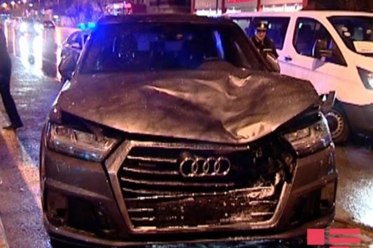 В Баку 2 женщины попали под колеса Audi (фото)