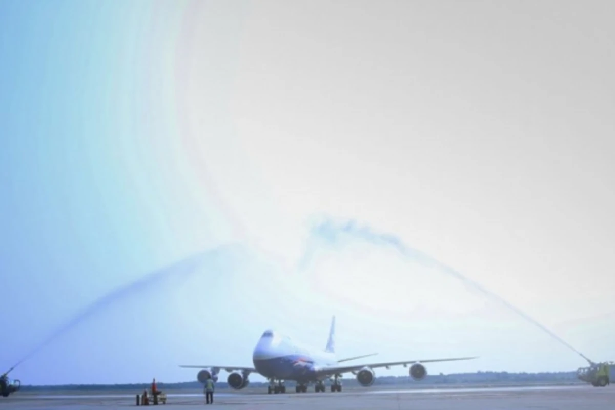 Silk Way West Airlines Avropa və Asiyanı birləşdirdi Silk Way West Airlines Avropa və Asiyanı birləşdirdi