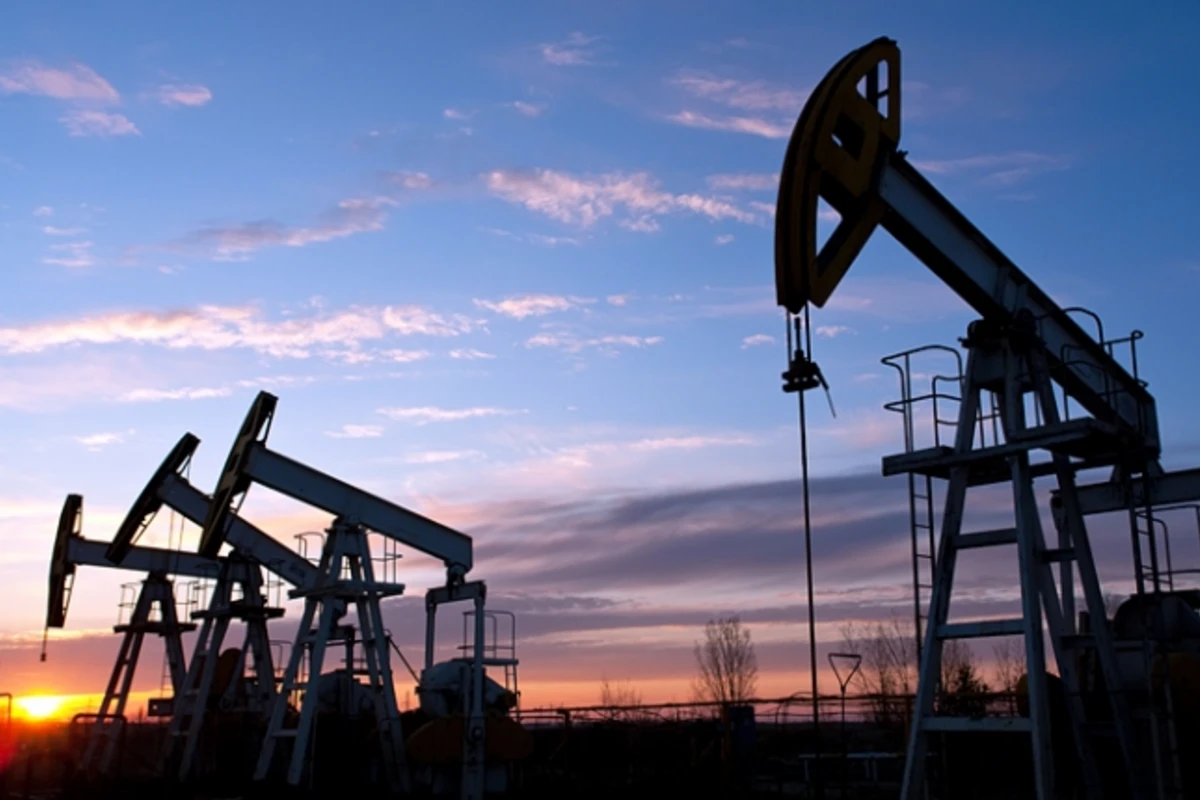 Стоимость нефти на мировом рынке снизилась