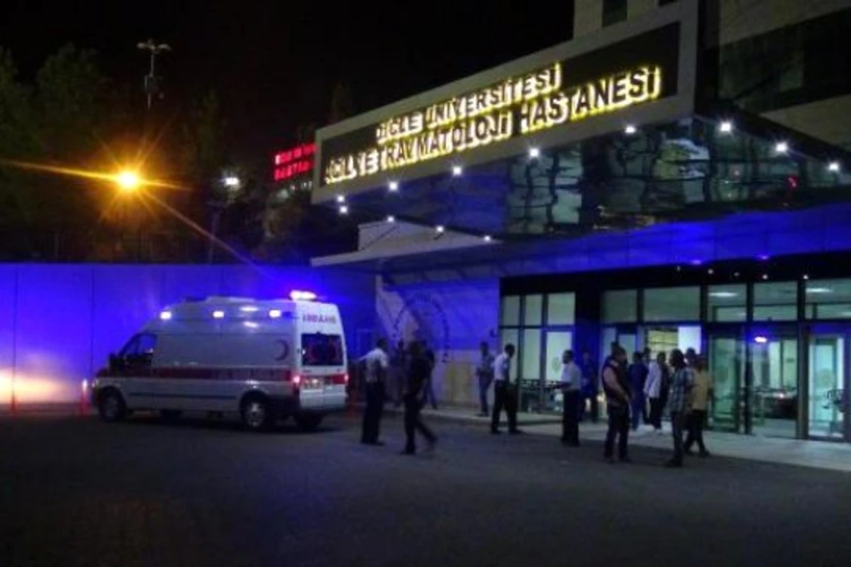 Очередной теракт в Турции: 3 погибших, 22 раненых (видео)