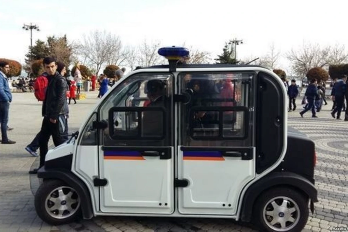 В Баку полиции выдали новые автомобили