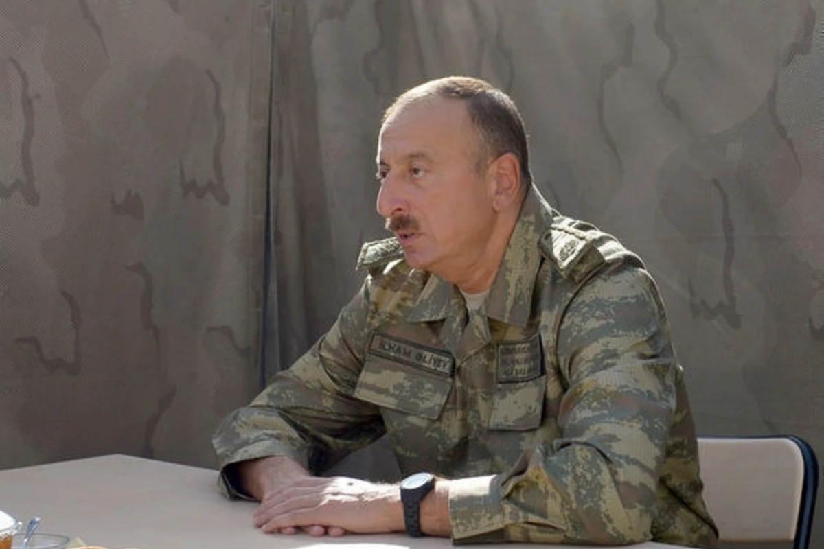 Ильхам Алиев: Если армянский солдат не хочет умирать, пусть убирается с нашей земли (видео) Ильхам Алиев: Если армянский солдат не хочет умирать, пусть убирается с нашей земли (видео)