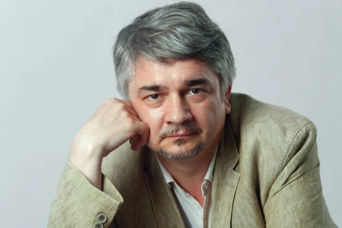 Ищенко: Пока нет необходимости для введения российских войск в Карабах