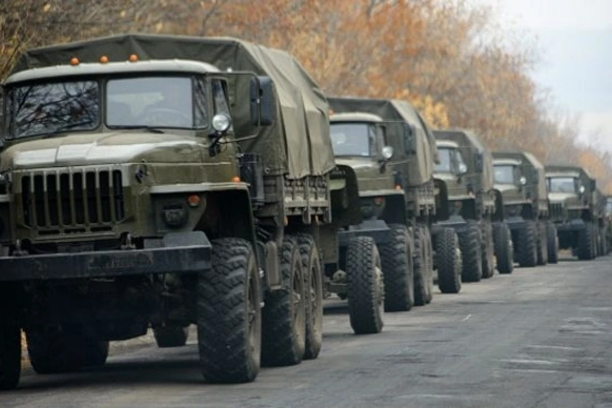 Армяне захватили автомобиль ВС Азербайджана с военной техникой?