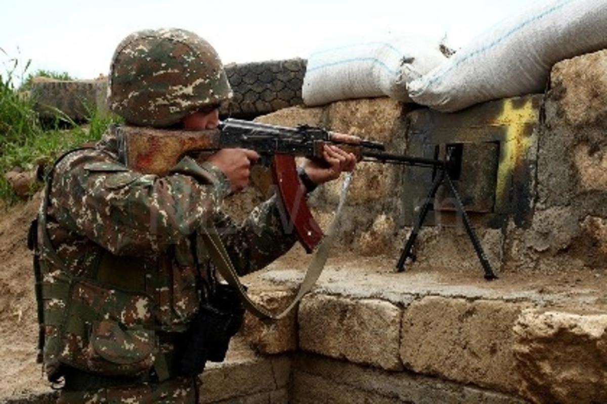 Düşmənin hücumu dəf edildi: Daha bir erməni silahlısı öldürüldü