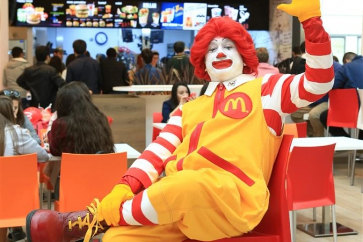 Новый ресторан McDonald’s открылся в торговом центре Gənclik Mall  (видео)