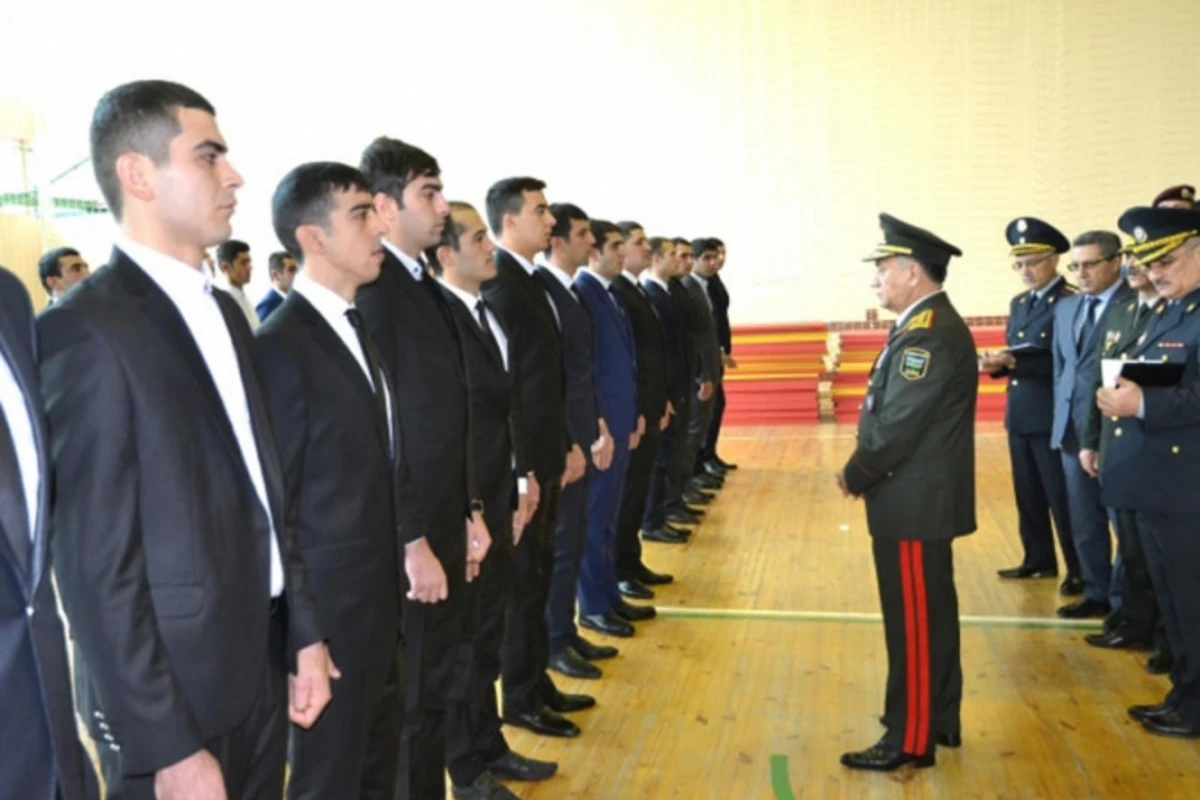 Ramil Usubov 860 gəncdən 335-ni polisə seçdi Ramil Usubov 860 gəncdən 335-ni polisə seçdi
