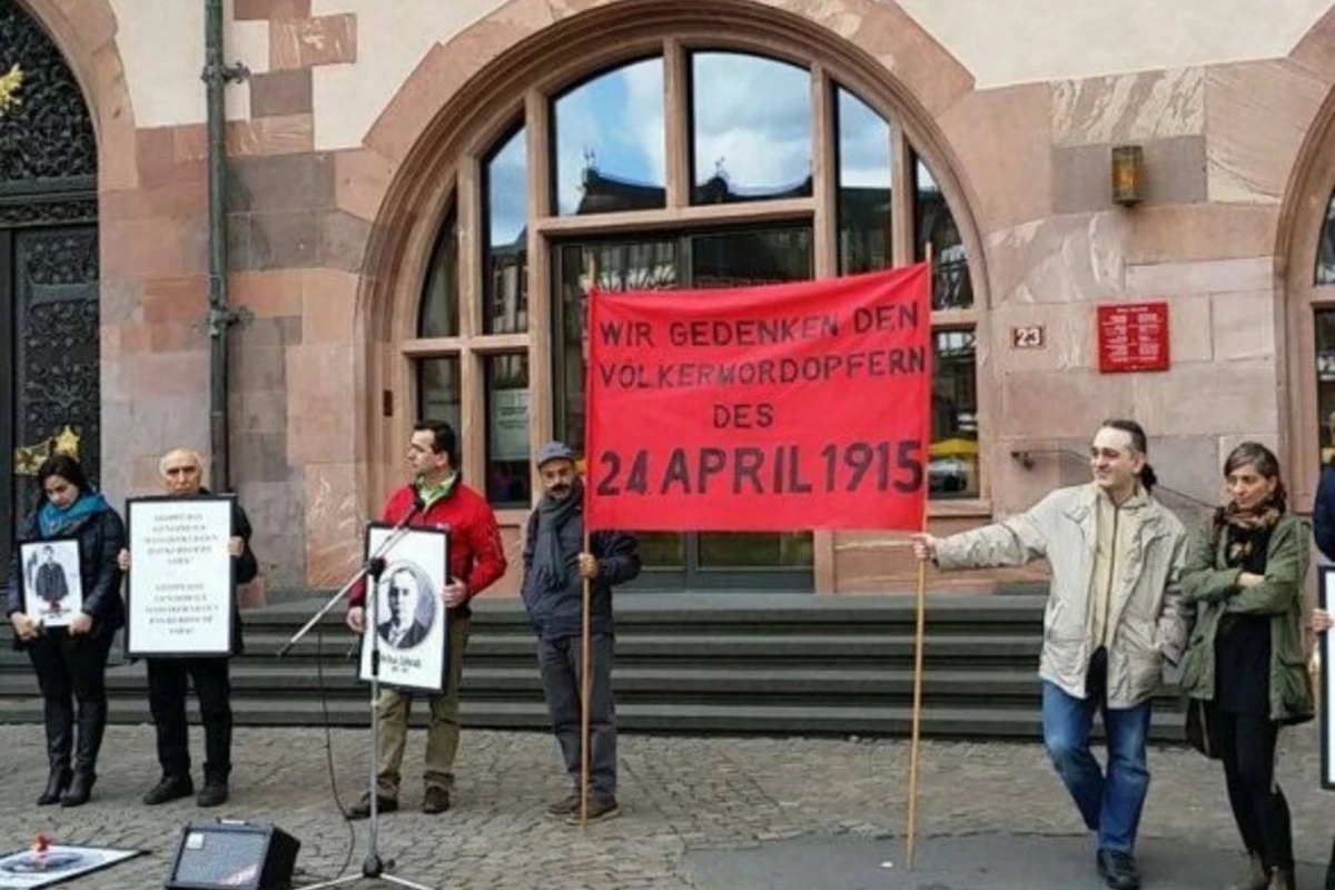 Митинг армян в Германии собрал всего шесть человек