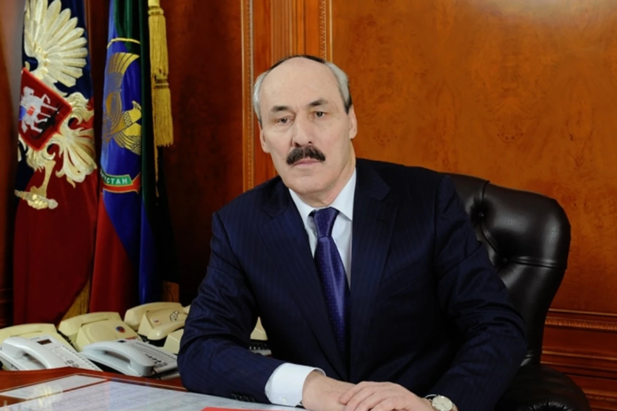 Глава Дагестана едет в Азербайджан