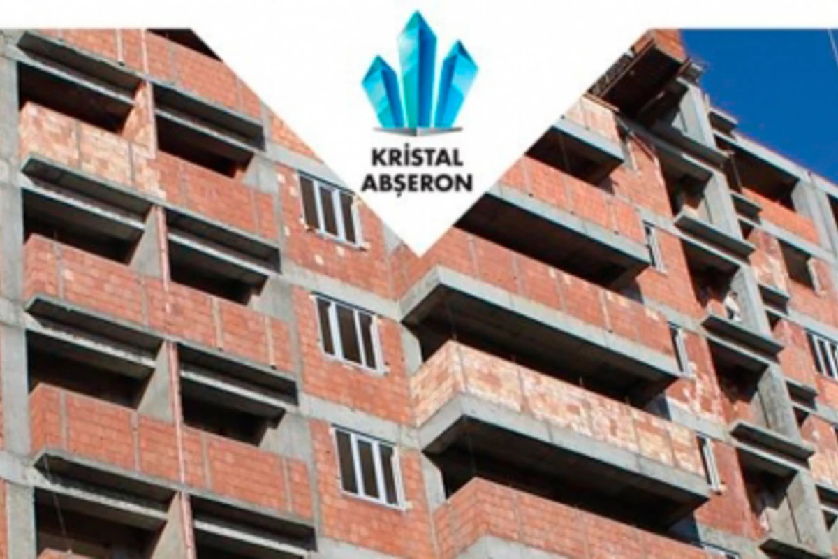 Kristal Abşeronda şok: fəhlə 8-ci mərtəbədən düşüb öldü Kristal Abşeronda şok: fəhlə 8-ci mərtəbədən düşüb öldü