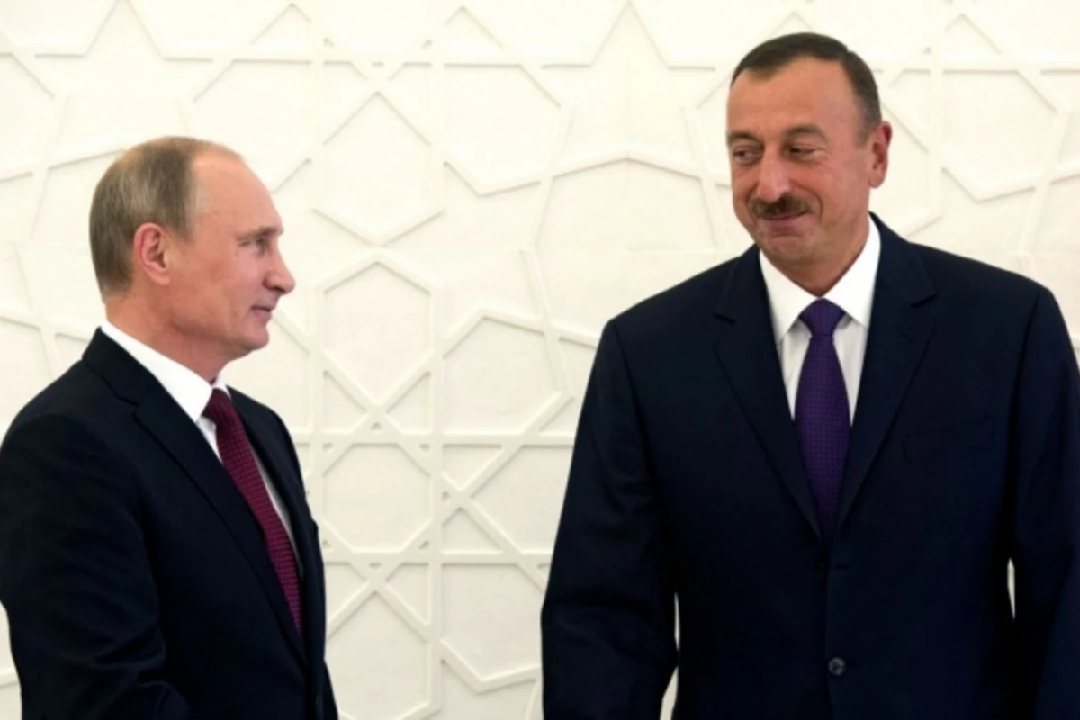 Putin Bakıya niyə gəlir? Putin Bakıya niyə gəlir?