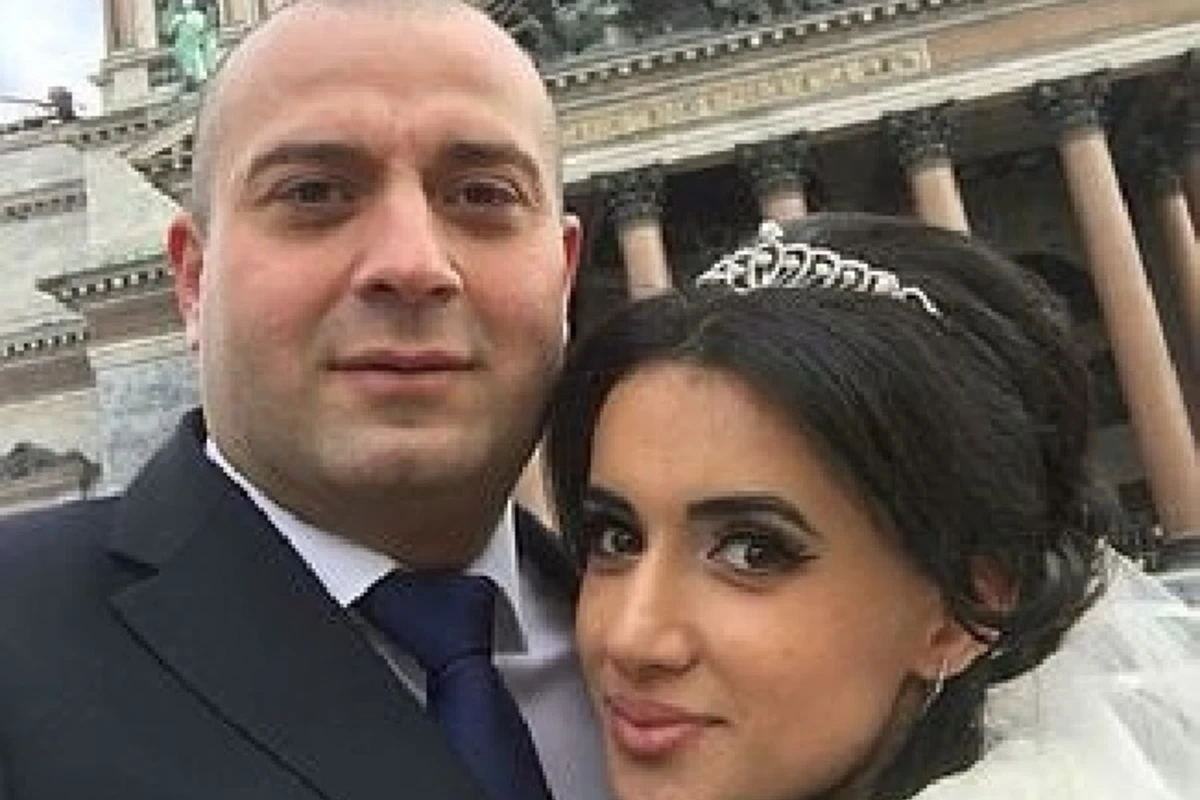 Azərbaycanlı bəy 7 günlük həyat yoldaşını öldürüb polisi çaşdırdı (FOTO) Azərbaycanlı bəy 7 günlük həyat yoldaşını öldürüb polisi çaşdırdı (FOTO)