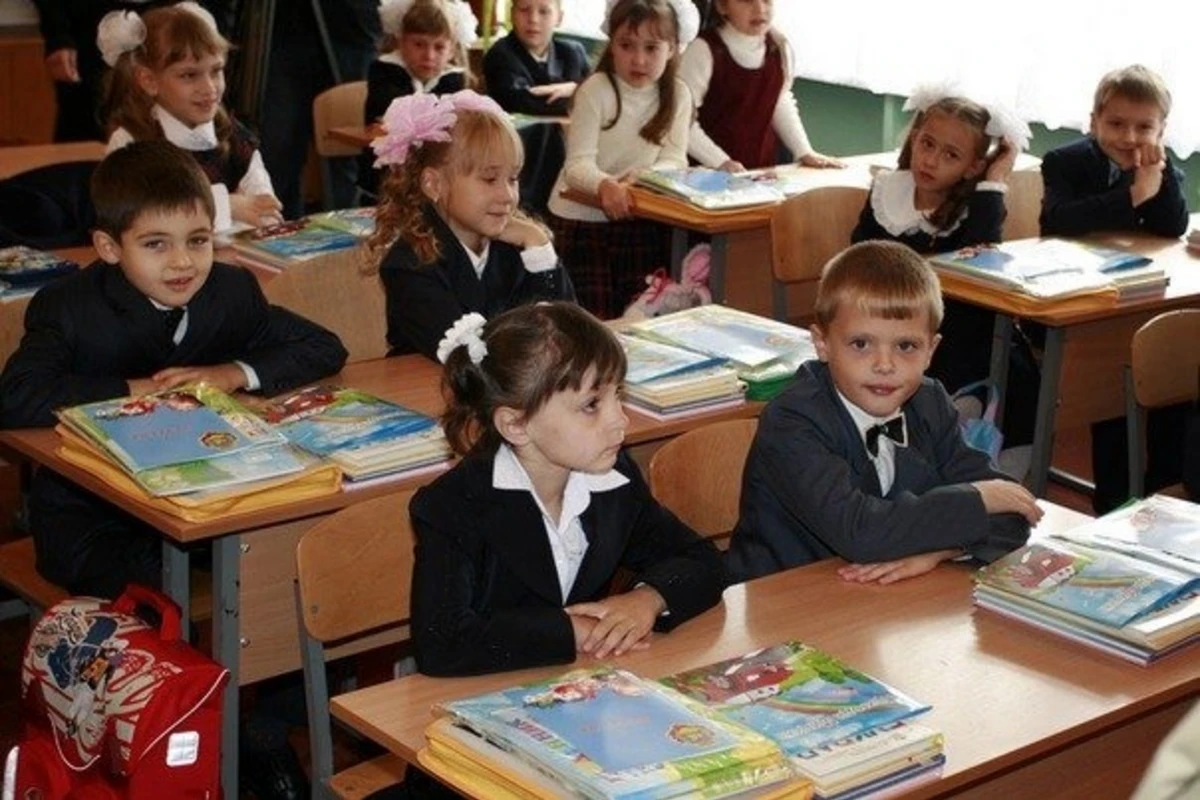 В Азербайджане предлагают отменить обучение на русском