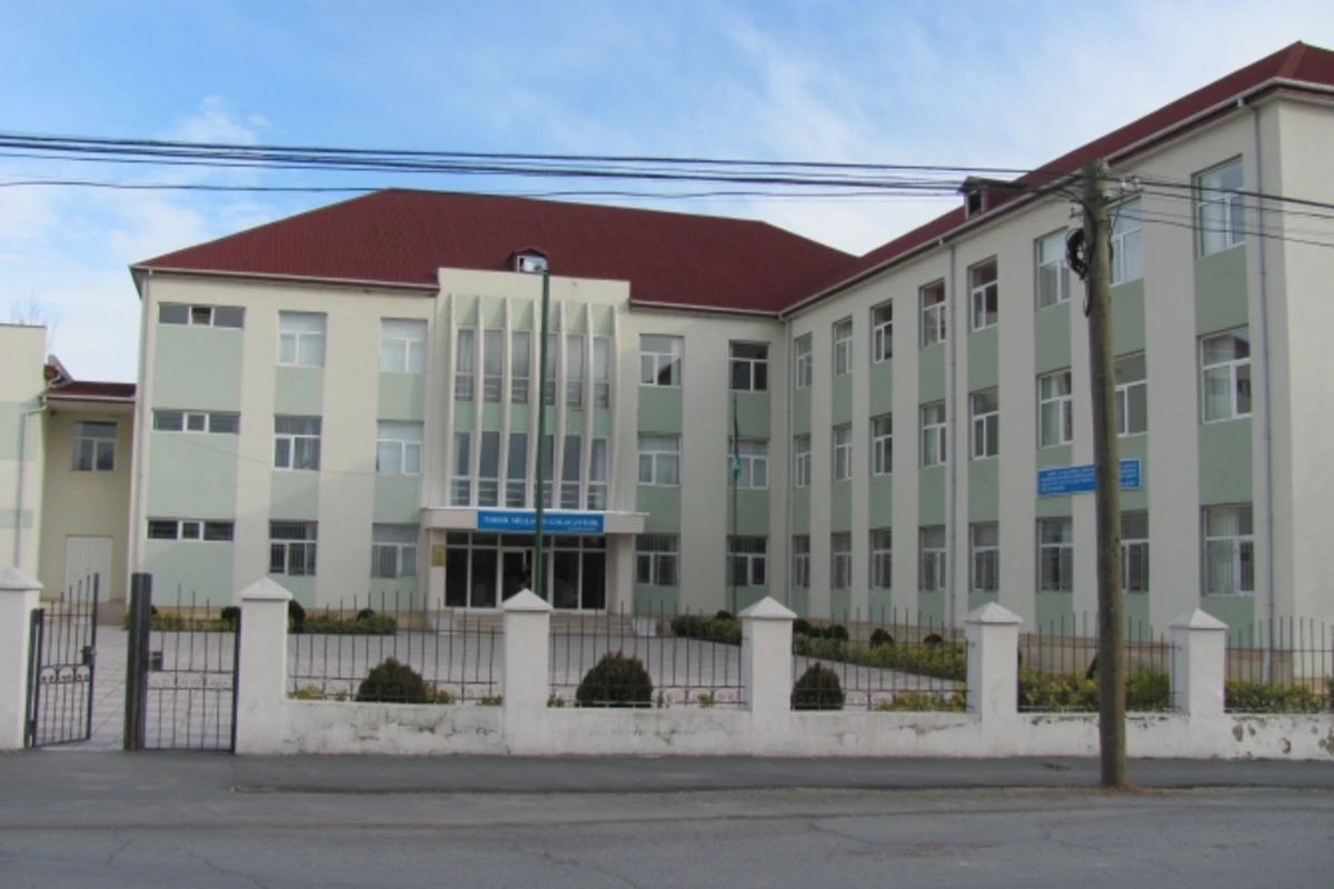 Bakıda məktəbli qız yoxa çıxıb Bakıda məktəbli qız yoxa çıxıb