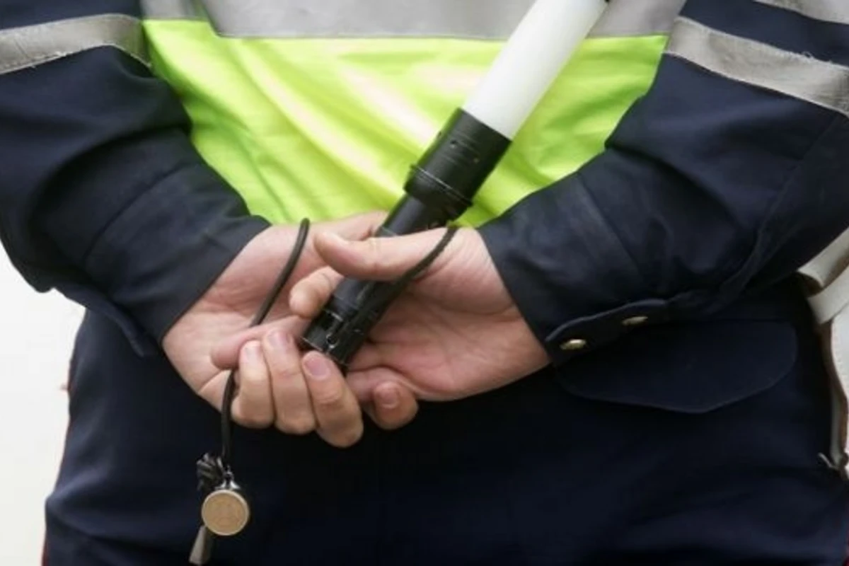 В Азербайджане ранены двое сотрудников полиции