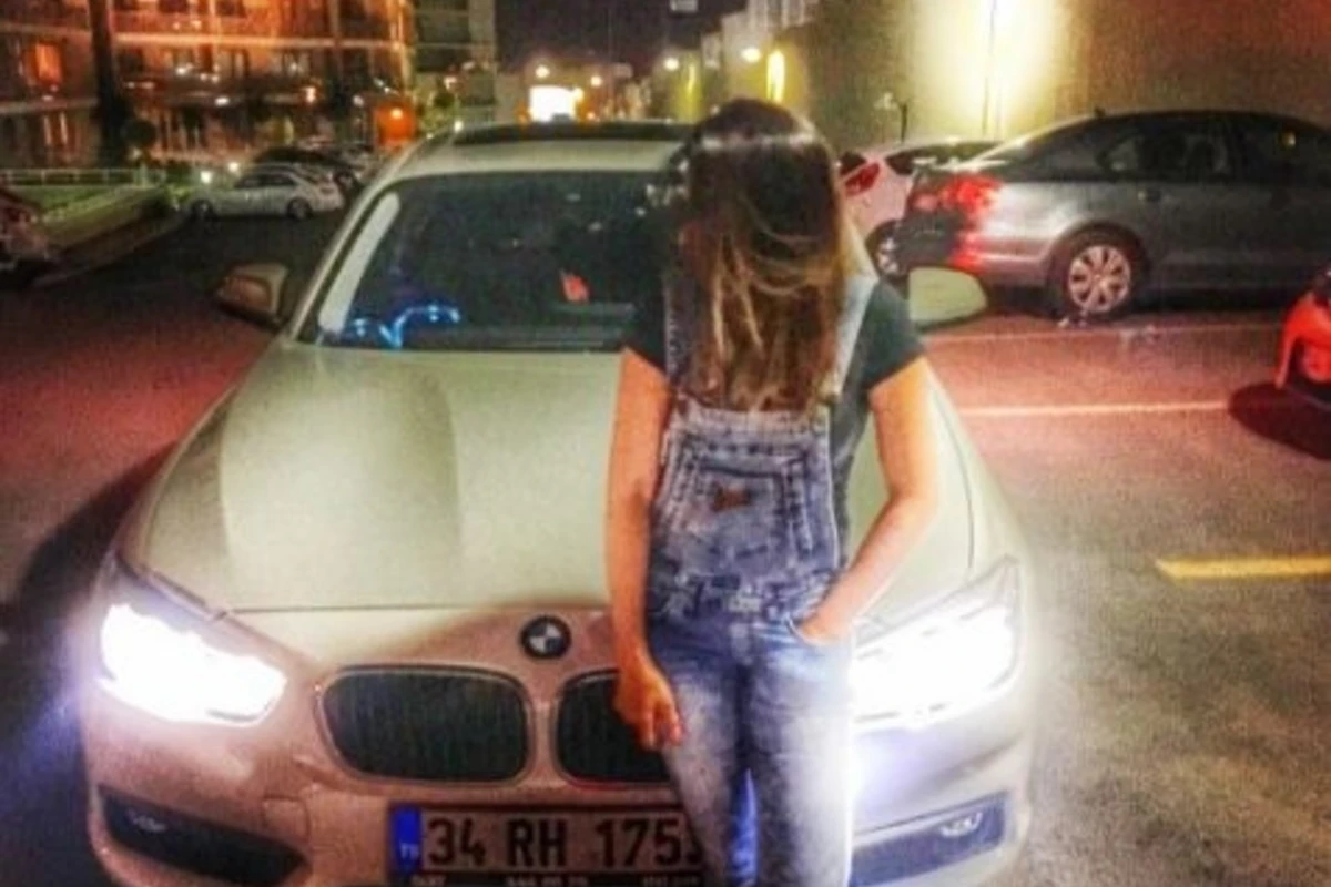 Azərbaycanlı müğənni son model avtomobil aldı (FOTO) Azərbaycanlı müğənni son model avtomobil aldı (FOTO)